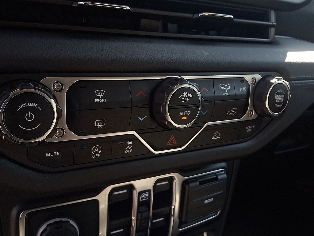 2024 Jeep Wrangler Rubicon FULL -SPEED FORWARD-COLLISION WARNING PLUS