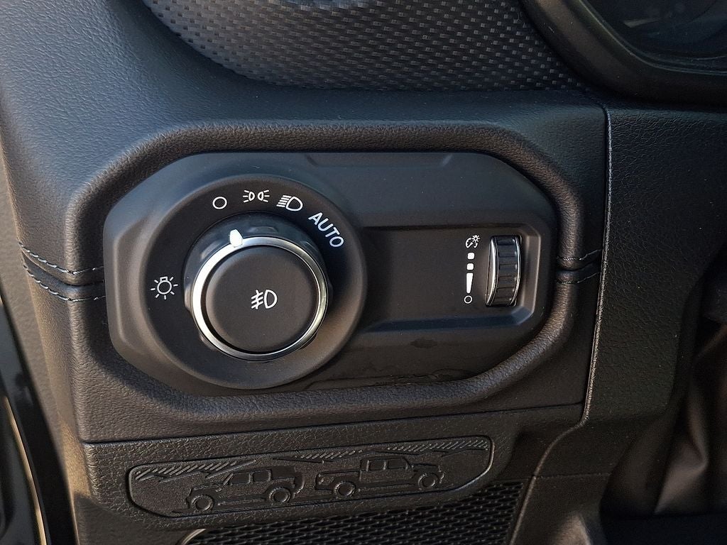 2024 Jeep Wrangler Rubicon FULL -SPEED FORWARD-COLLISION WARNING PLUS