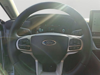 2025 Ford Explorer Active BASE