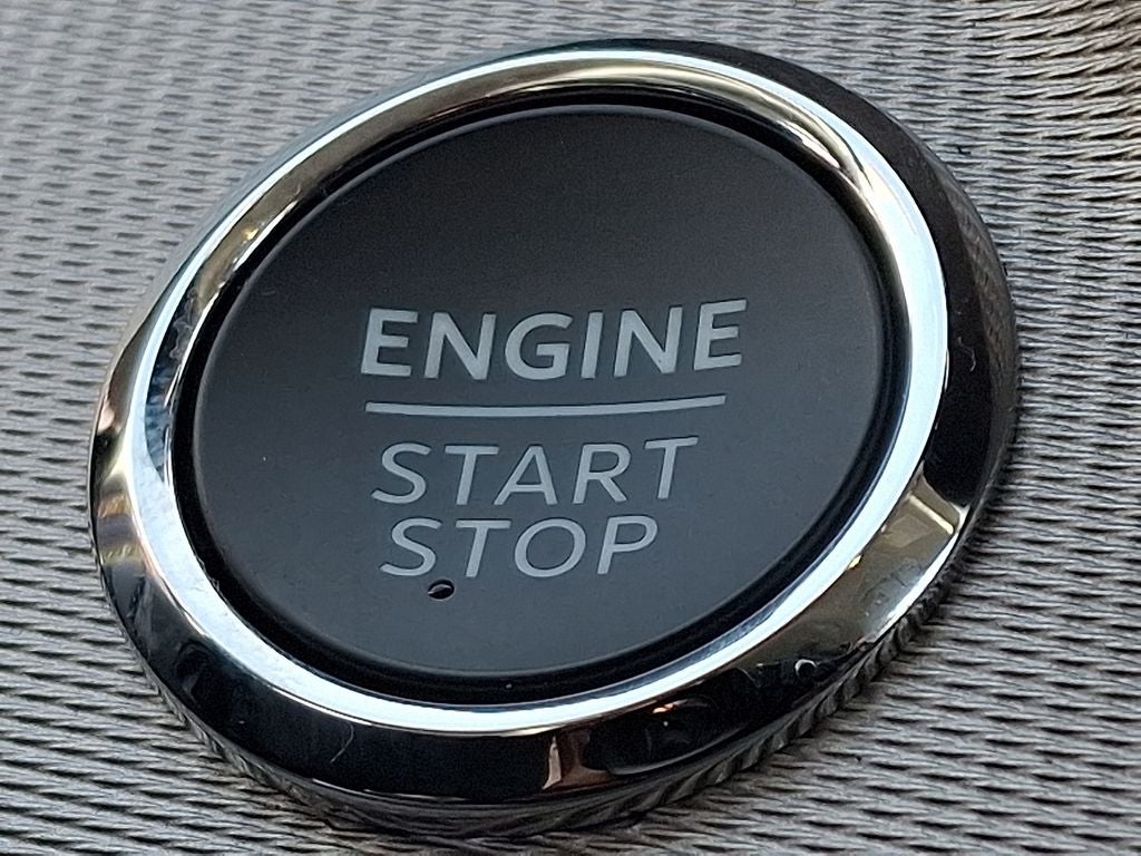 2025 Ford Explorer Active BASE