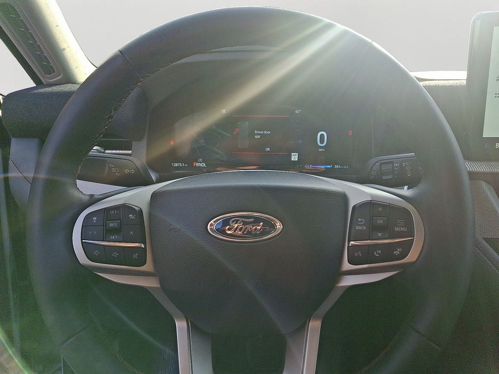 2025 Ford Explorer Active BASE