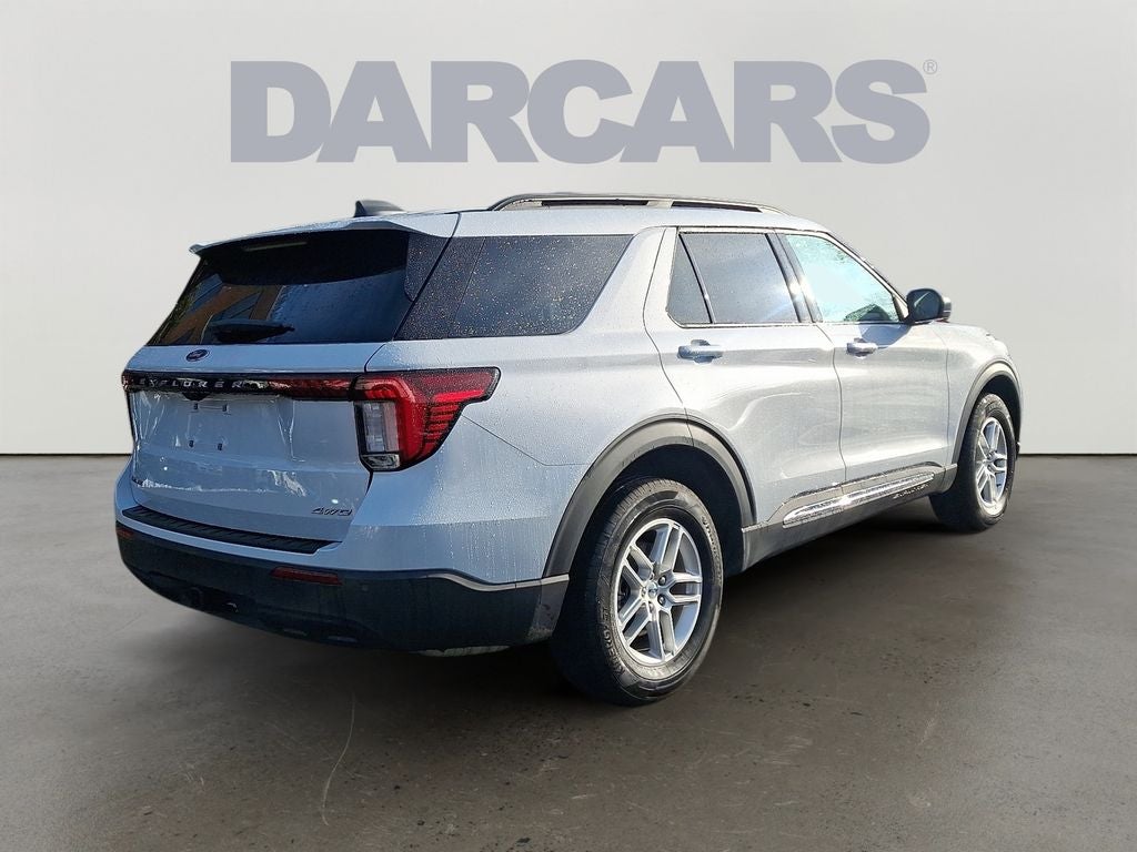2025 Ford Explorer Active BASE