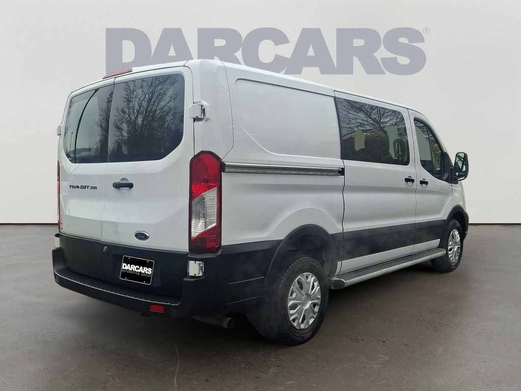 2022 Ford Transit-250 Base