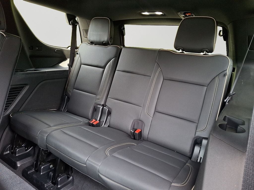 2021 GMC Yukon SLT BASE