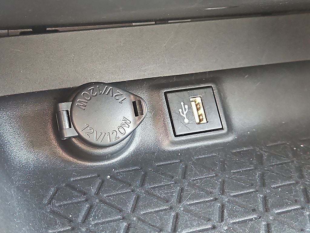 2025 Toyota RAV4 XLE XLE WEATHER PKG