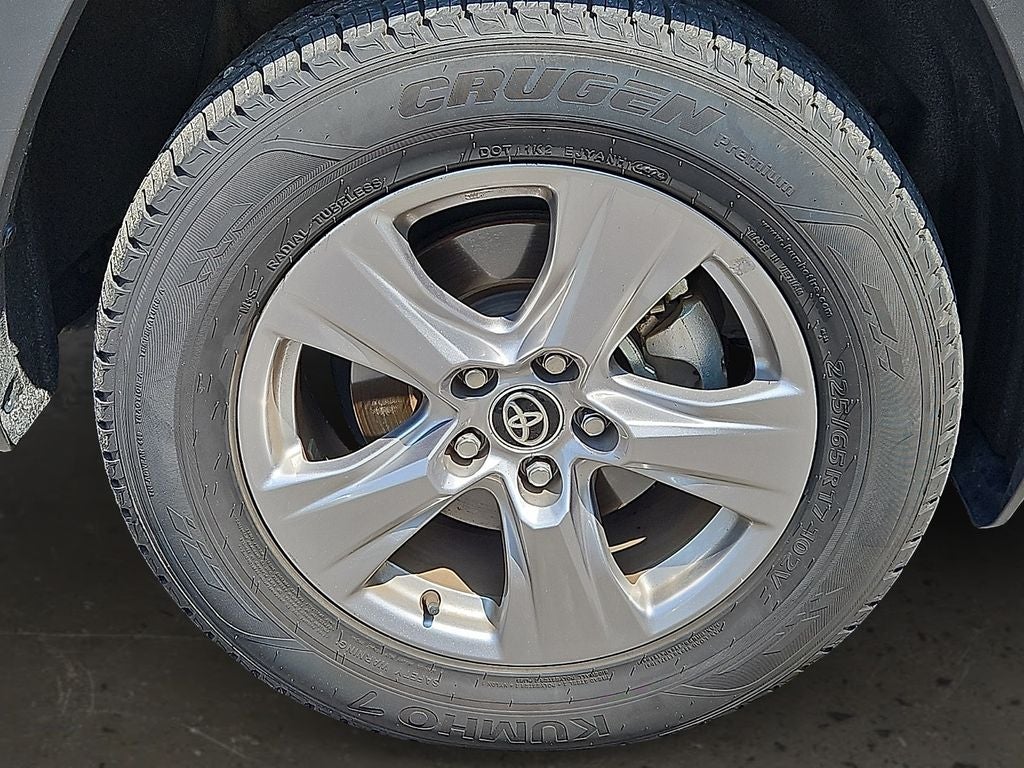 2025 Toyota RAV4 XLE XLE WEATHER PKG
