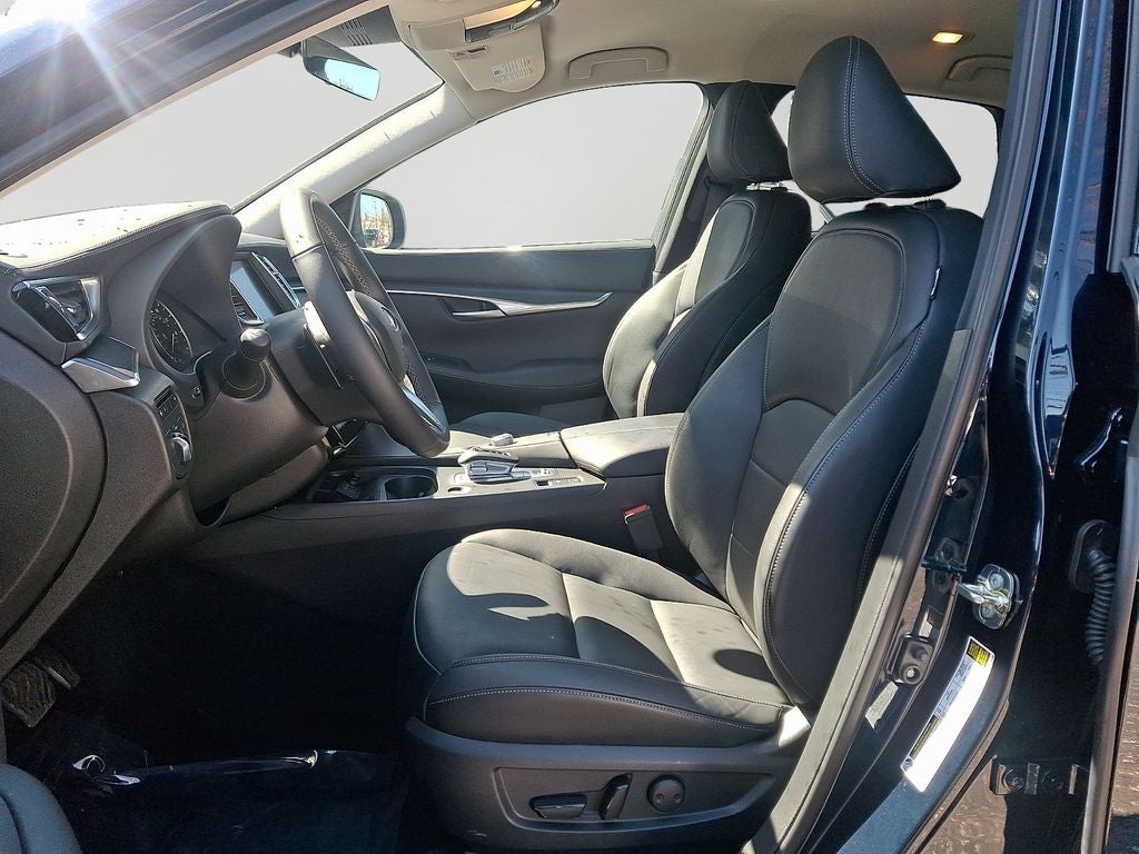 2025 INFINITI QX50 PURE BASE