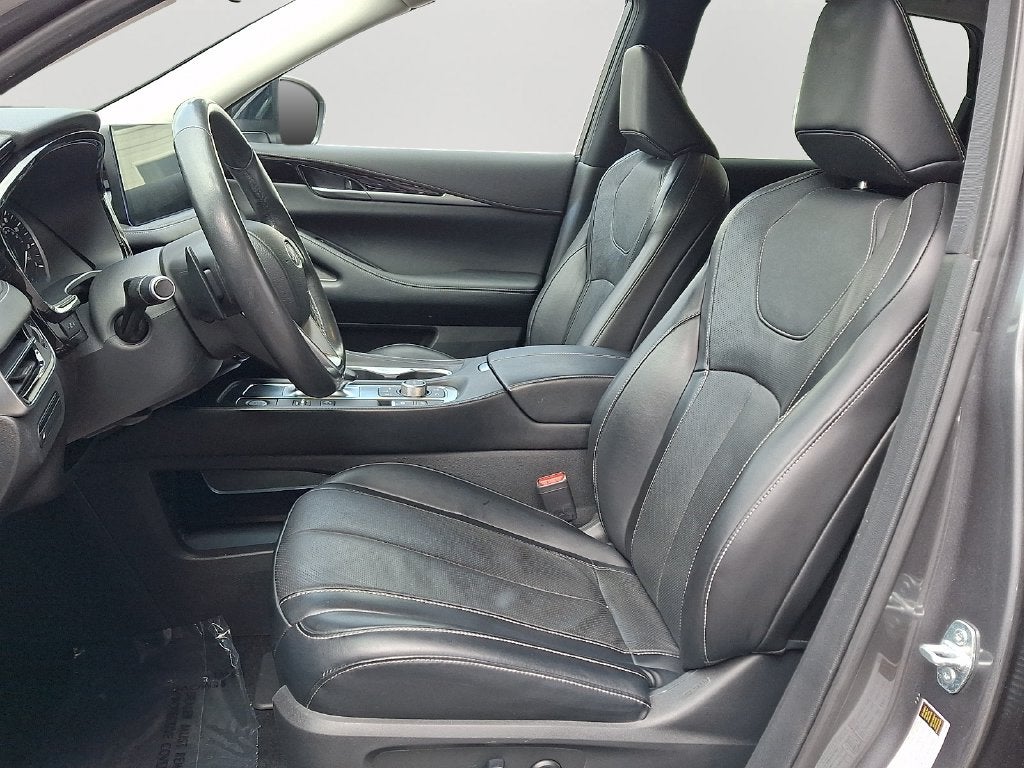2022 INFINITI QX60 PURE
