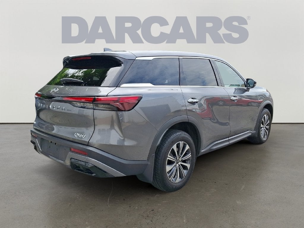 2022 INFINITI QX60 PURE