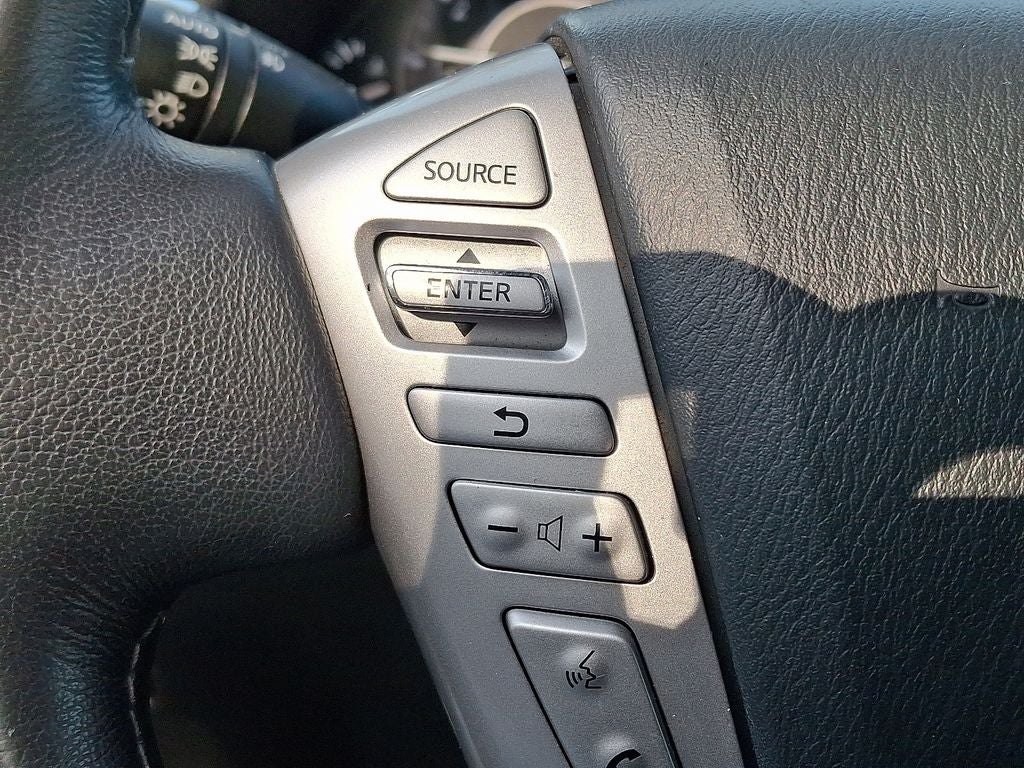 2017 INFINITI QX80 Base PREDICTIVE FORWARD COLLISION WARNING