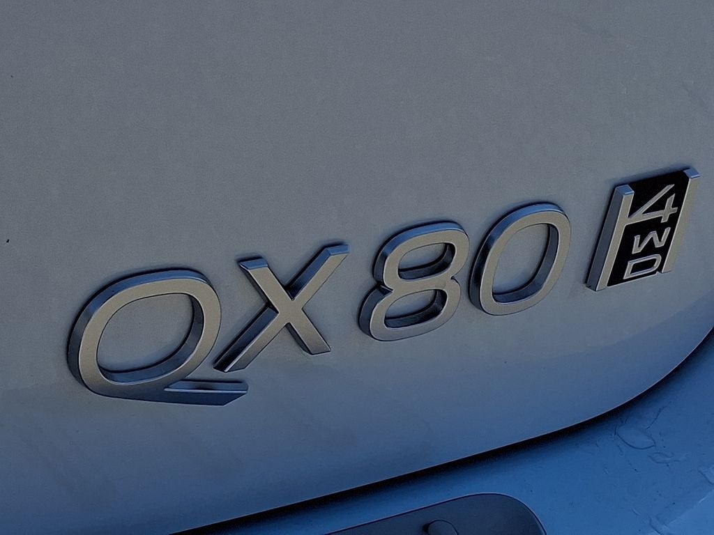 2026 INFINITI QX80 LUXE