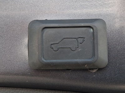 2023 Toyota RAV4 Hybrid XLE CONVENIENCE PKG & WEATHER PKG