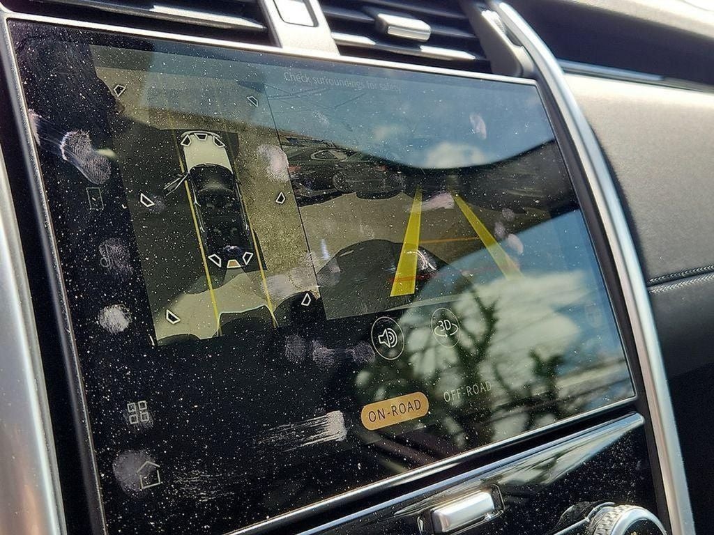 2024 Land Rover Discovery S BASE