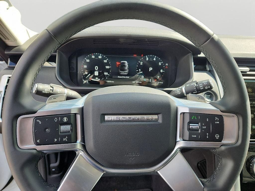 2024 Land Rover Discovery S BASE