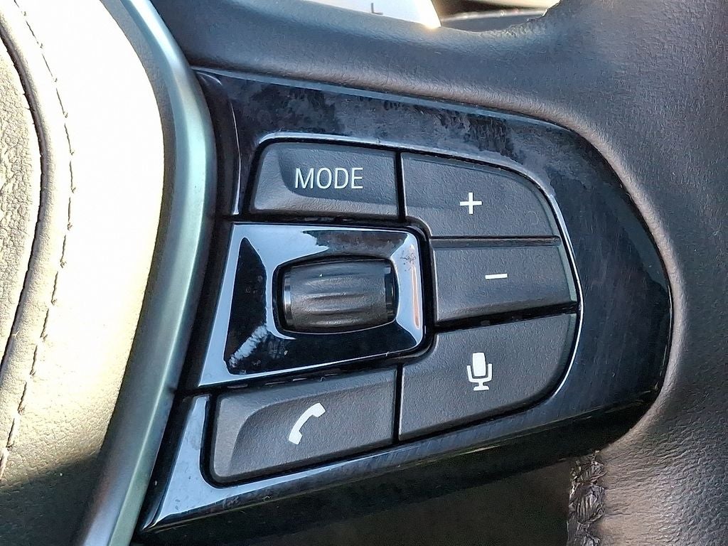 2019 BMW 5 Series 530i xDrive LANE DEPARTURE WARNING