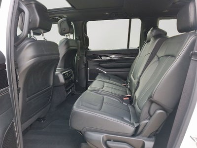 2024 Jeep Wagoneer Base