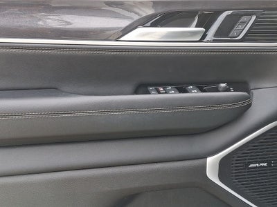 2024 Jeep Wagoneer Base