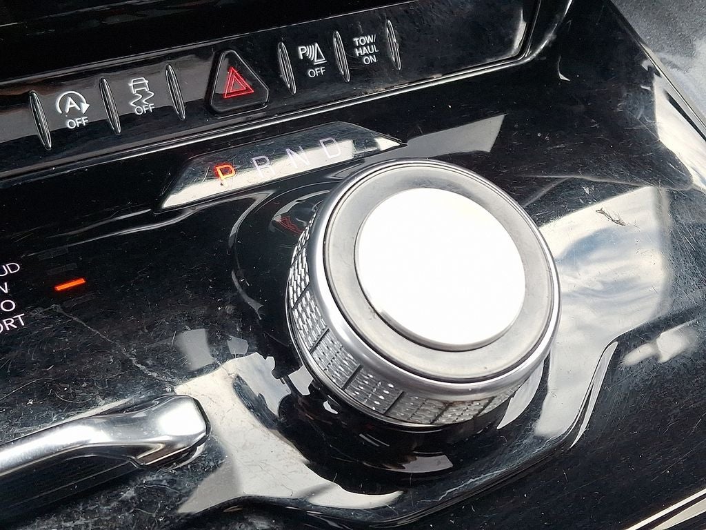 2024 Jeep Wagoneer Base