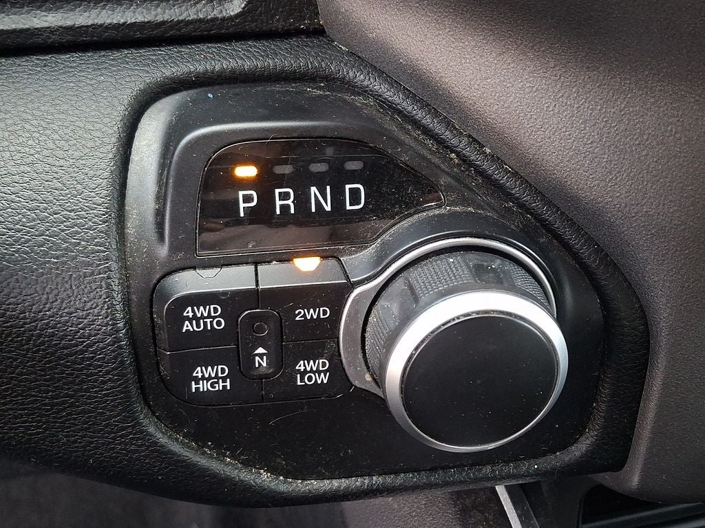 2021 RAM 1500 Big Horn/Lone Star SPORT APPEARANCE PACKAGE