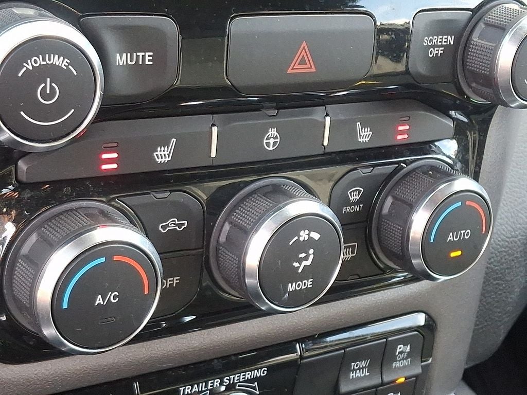 2021 RAM 1500 Big Horn/Lone Star SPORT APPEARANCE PACKAGE