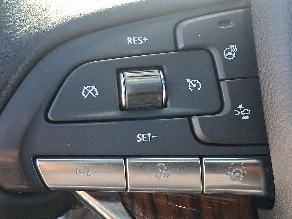 2023 Cadillac Escalade Sport BASE