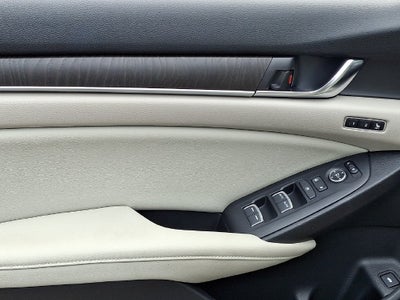 2018 Honda Accord EX-L 2.0T BASE
