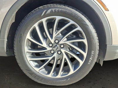 2020 Lincoln Nautilus Reserve