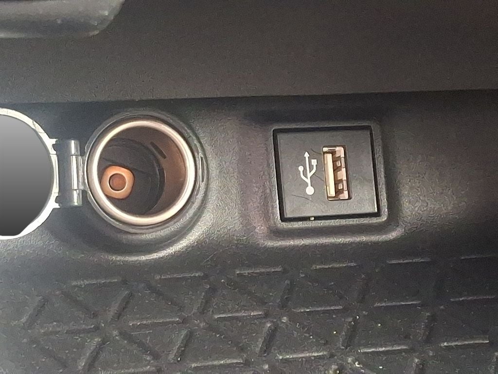 2023 Toyota RAV4 LE BASE