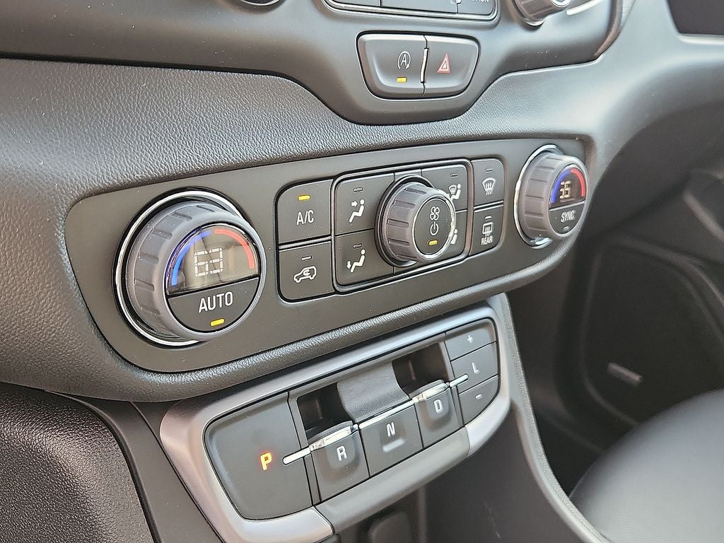 2024 GMC Terrain AT4 TECH PKG, BOSE SOUND SYSTEM