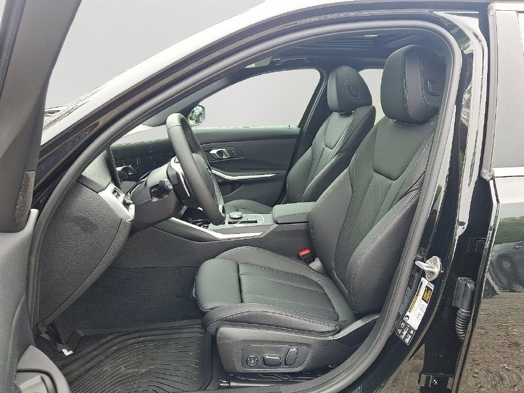 2026 BMW 3 Series 330i xDrive PREMIUM PACKAGE