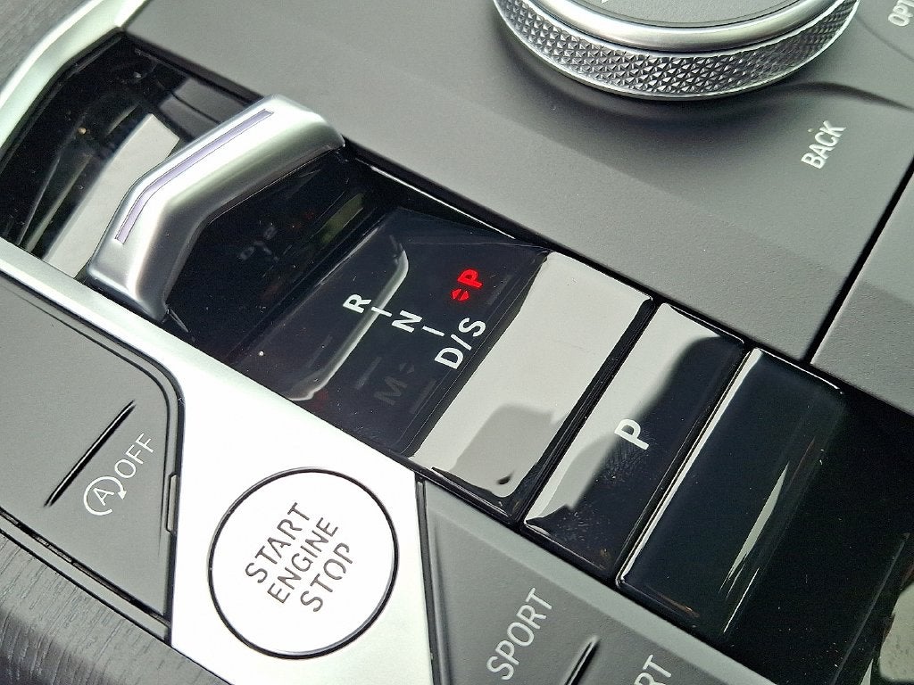 2026 BMW 3 Series 330i xDrive PREMIUM PACKAGE