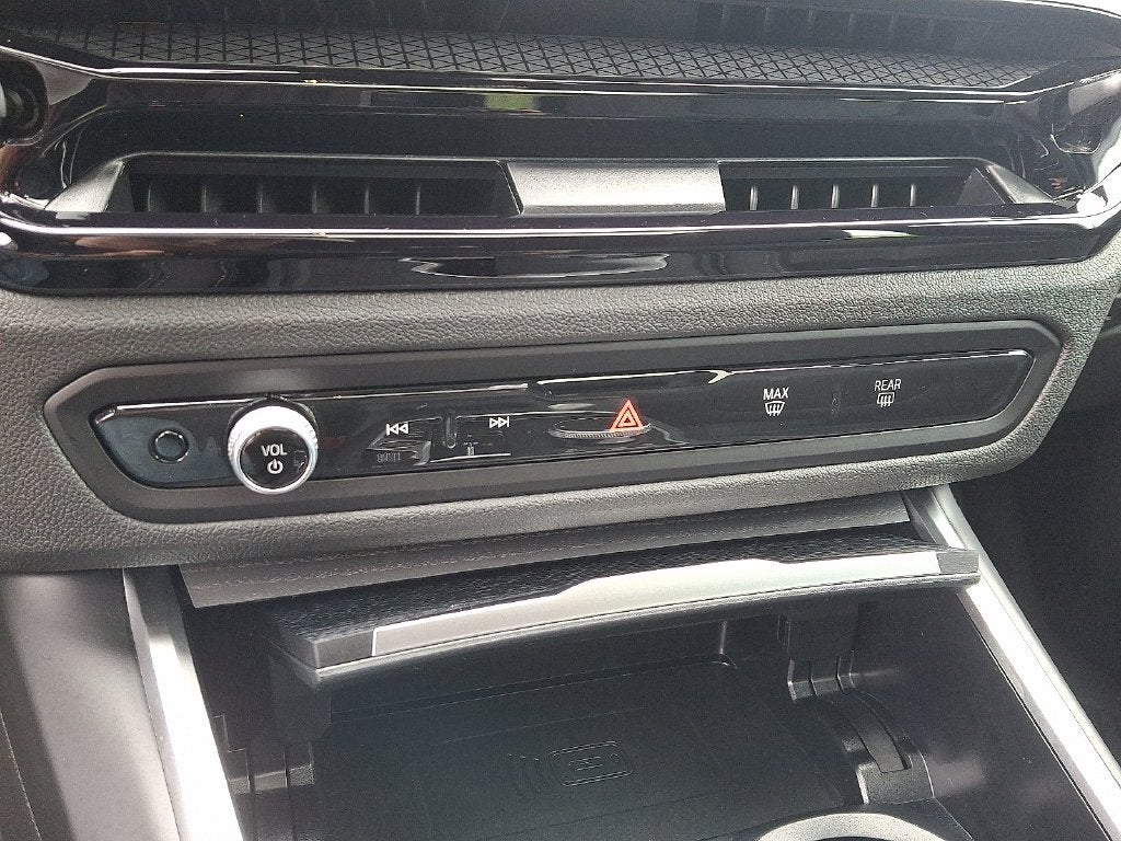 2026 BMW 3 Series 330i xDrive PREMIUM PACKAGE