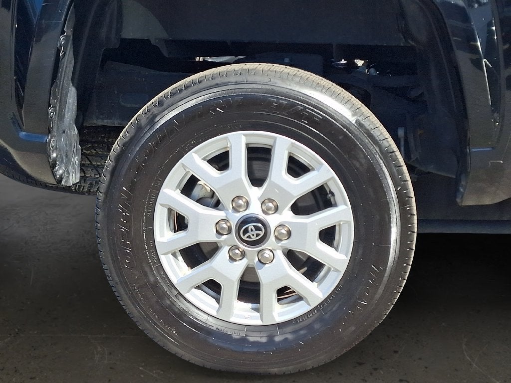 2025 Toyota Tacoma SR5