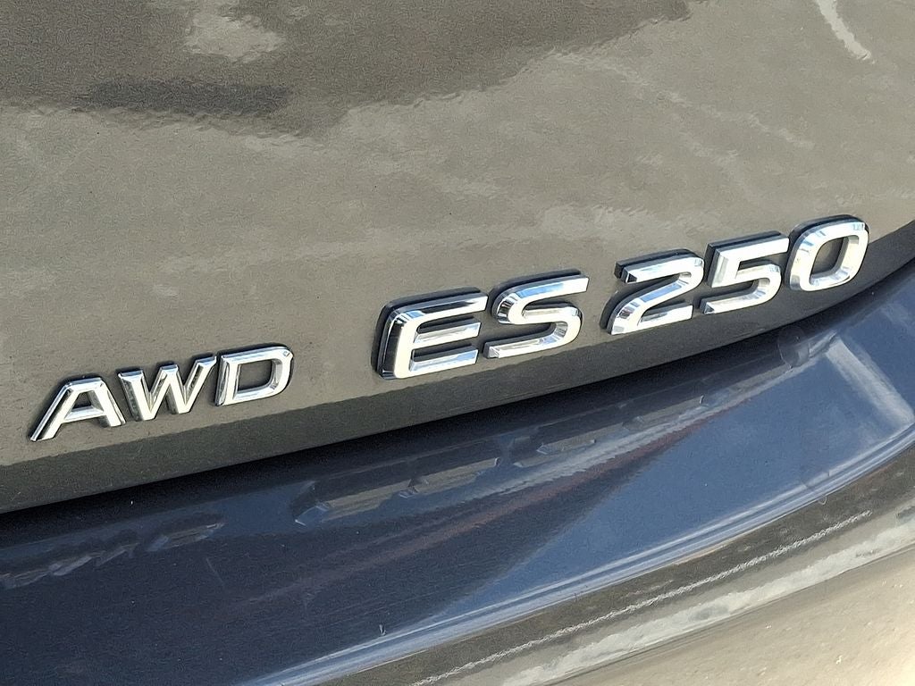 2023 Lexus ES 250 250