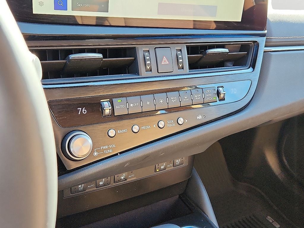 2023 Lexus ES 250 250