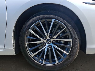 2025 Lexus ES 300h 300h