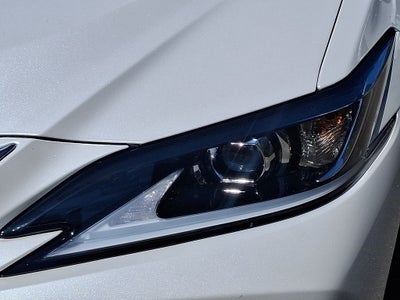 2025 Lexus ES 300h 300h