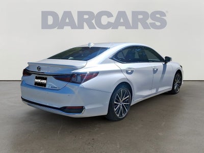 2025 Lexus ES 300h 300h