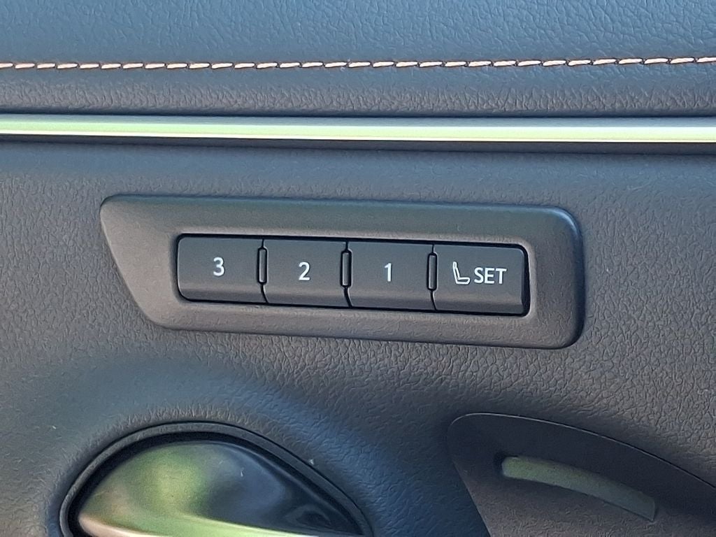 2025 Lexus ES 300h 300h