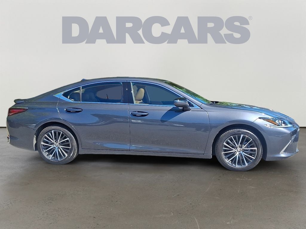 2025 Lexus ES 300h 300h