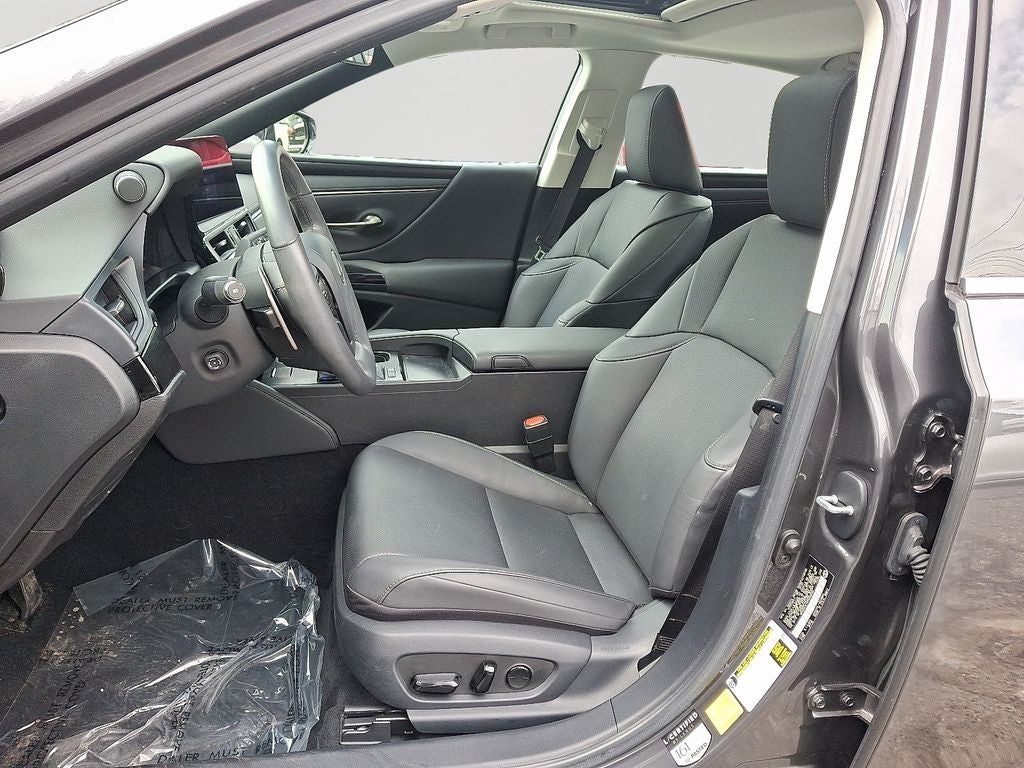 2023 Lexus ES 300h 300h