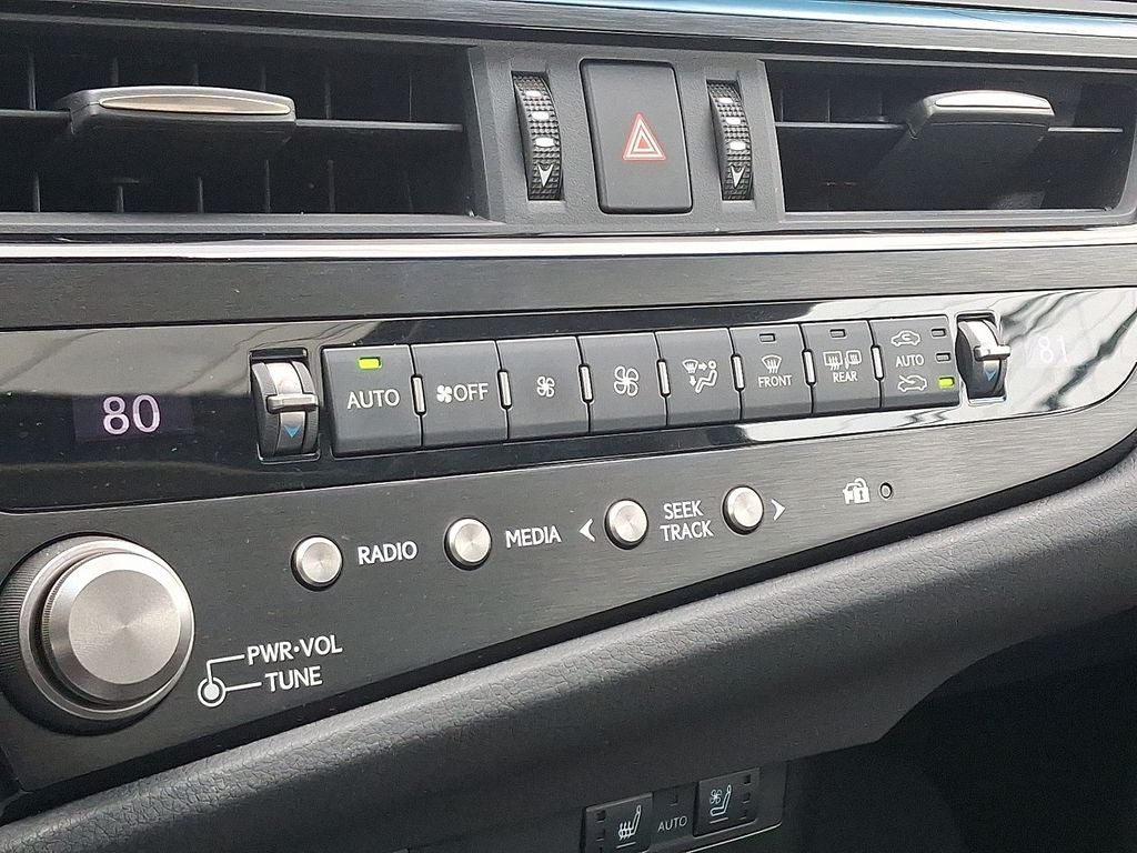 2023 Lexus ES 300h 300h