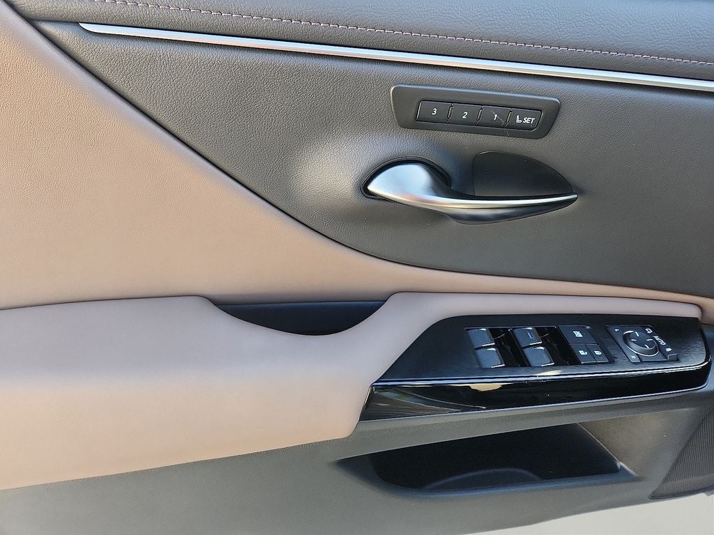 2025 Lexus ES 350 350