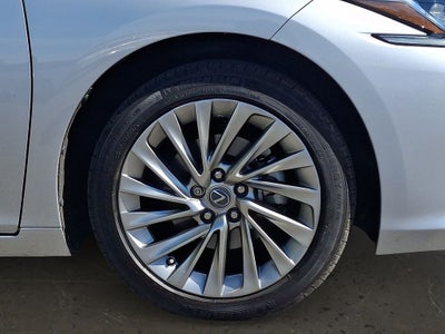 2020 Lexus ES 350 Luxury 350 Luxury REAR SPOILER, LUXURY PACKAGE