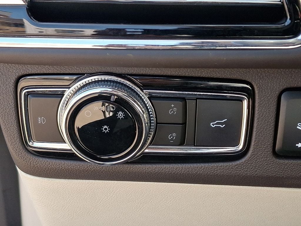 2021 Lincoln Navigator Black Label