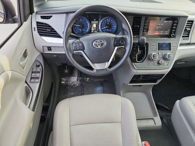2020 Toyota Sienna L 7 Passenger