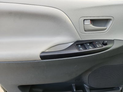 2020 Toyota Sienna L 7 Passenger