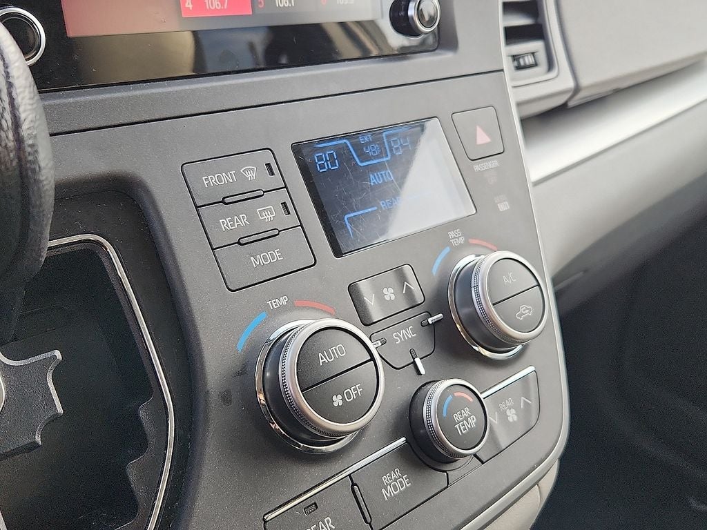 2020 Toyota Sienna L 7 Passenger