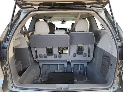 2020 Toyota Sienna L 7 Passenger