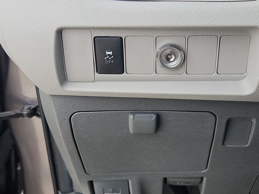 2020 Toyota Sienna L 7 Passenger